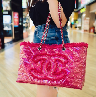 Pamper Yourself With Chanel Bags That Every Lady Should Own - Maxi